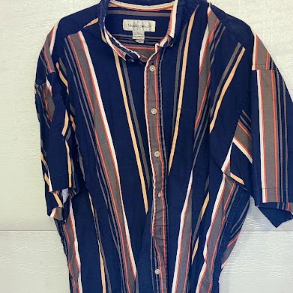 Men's short sleeve dress shirt